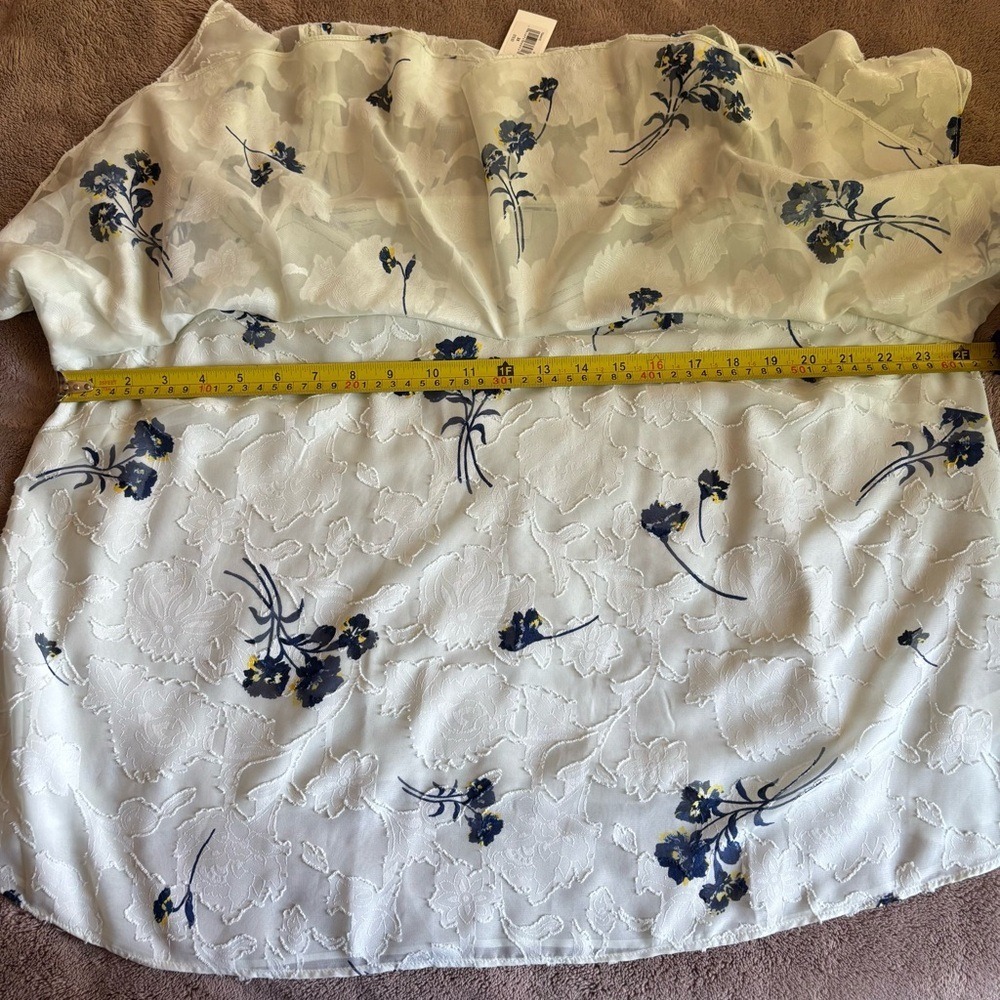 Lucky Brand light mint color Floral Burnout Cold Shoulder Ruffle Top 2X New - Picture 8 of 10